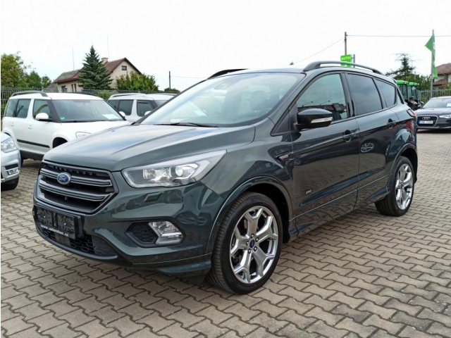 Ford Kuga ST LINE 1.5i EB 134KW 4x4 AT PLNÁ V