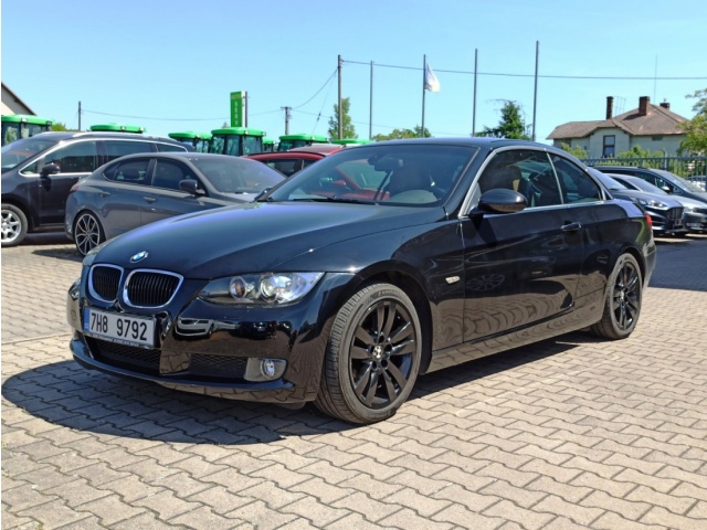 BMW 320 2.0i 125KW M/T XENONY KŮŽE 