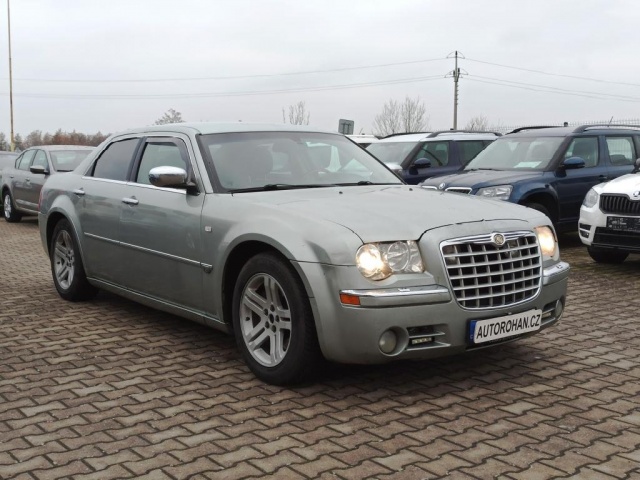 Chrysler 300C 3.5i V6 183KW LPG XENONY 