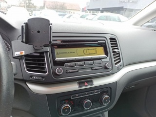 https://www.evidenceautobazaru.cz/data/2023_01_02/imgs/7321_1qq4f.jpg