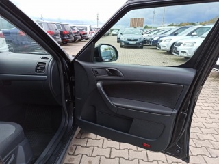 https://www.evidenceautobazaru.cz/data/2023_01_02/imgs/7323_3jzbo.jpg