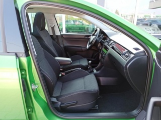 https://www.evidenceautobazaru.cz/data/2023_01_02/imgs/7338_ucmid.jpg