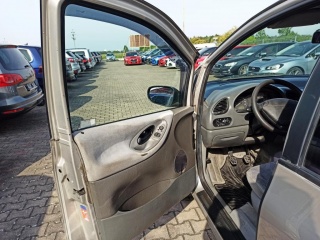 https://www.evidenceautobazaru.cz/data/2023_01_02/imgs/7357_1owqs.jpg
