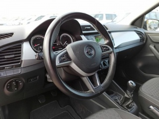 https://www.evidenceautobazaru.cz/data/2023_01_02/imgs/7370_qoi62.jpg