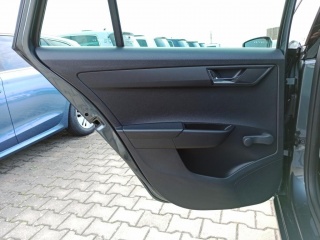 https://www.evidenceautobazaru.cz/data/2023_01_02/imgs/7370_vpj5n.jpg