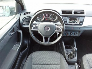 https://www.evidenceautobazaru.cz/data/2023_01_02/imgs/7370_j155z.jpg