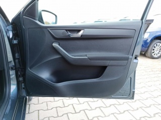 https://www.evidenceautobazaru.cz/data/2023_01_02/imgs/7370_jr1fb.jpg