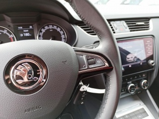 https://www.evidenceautobazaru.cz/data/2023_01_02/imgs/7382_g62e8.jpg