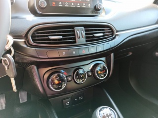 https://www.evidenceautobazaru.cz/data/2023_01_02/imgs/7394_17vuq.jpg