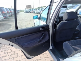 https://www.evidenceautobazaru.cz/data/2023_01_02/imgs/7403_c2fcc.jpg