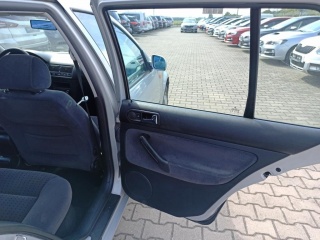 https://www.evidenceautobazaru.cz/data/2023_01_02/imgs/7403_jlvgq.jpg