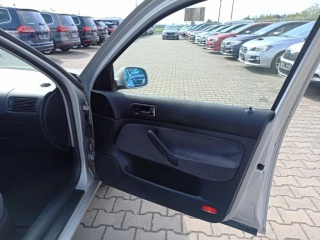 https://www.evidenceautobazaru.cz/data/2023_01_02/imgs/7403_k9rel.jpg