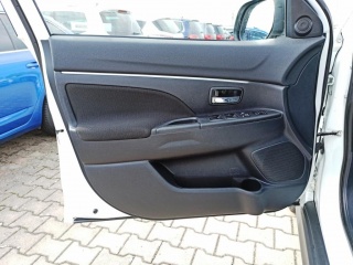 https://www.evidenceautobazaru.cz/data/2023_01_02/imgs/7408_s63ax.jpg
