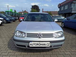 https://www.evidenceautobazaru.cz/data/2023_01_02/imgs/7403_8t89f.jpg