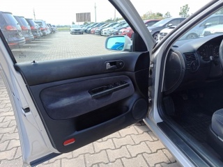 https://www.evidenceautobazaru.cz/data/2023_01_02/imgs/7403_1ghv5.jpg